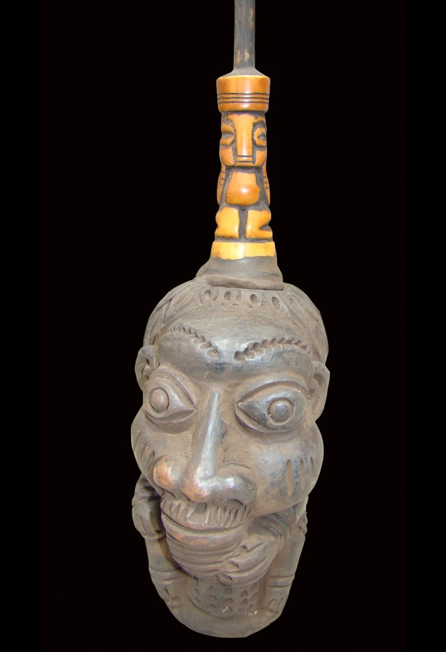 Pipe traditionnelle Bamoun Cameroun