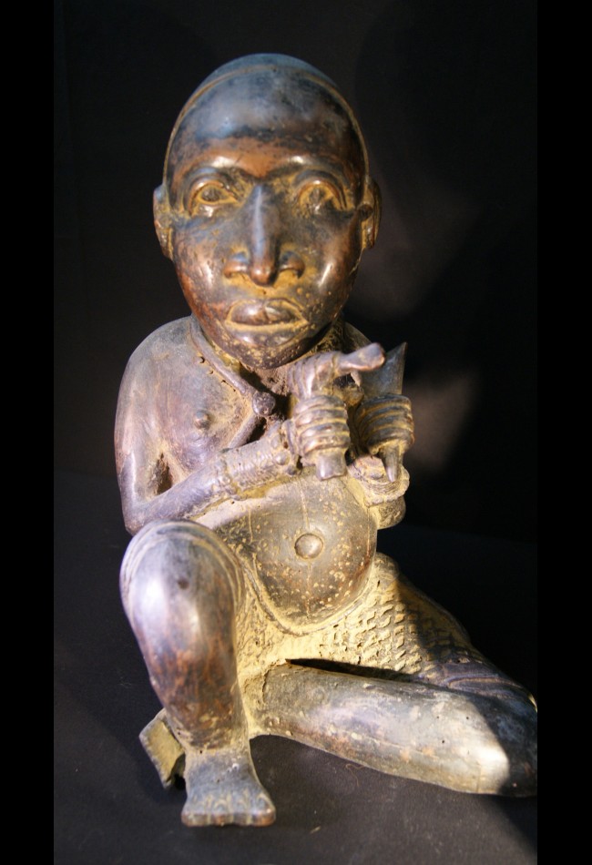Nains de cour de l'Oba en bronze Ifé Benin Nains de cour de l'Oba en bronze Ifé Benin
