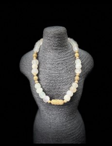 Ancien collier en perles de Bohème