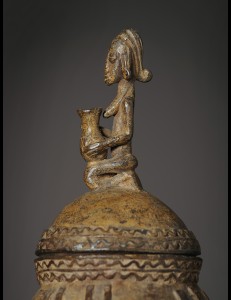 Pot à onguents en bronze Dogon Mali