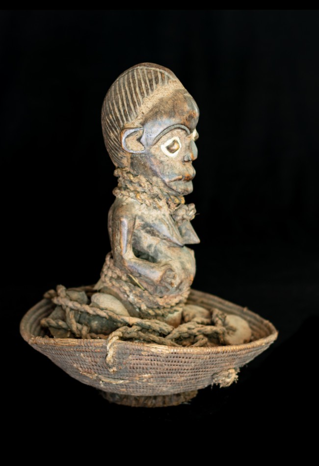 Panier divinatoire Kitumba - Ngombo - Hemba RDC Panier divinatoire Kitumba - Ngombo - Hemba RDC