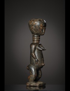 Statue féminine de fertilité Attié Côte d'Ivoire