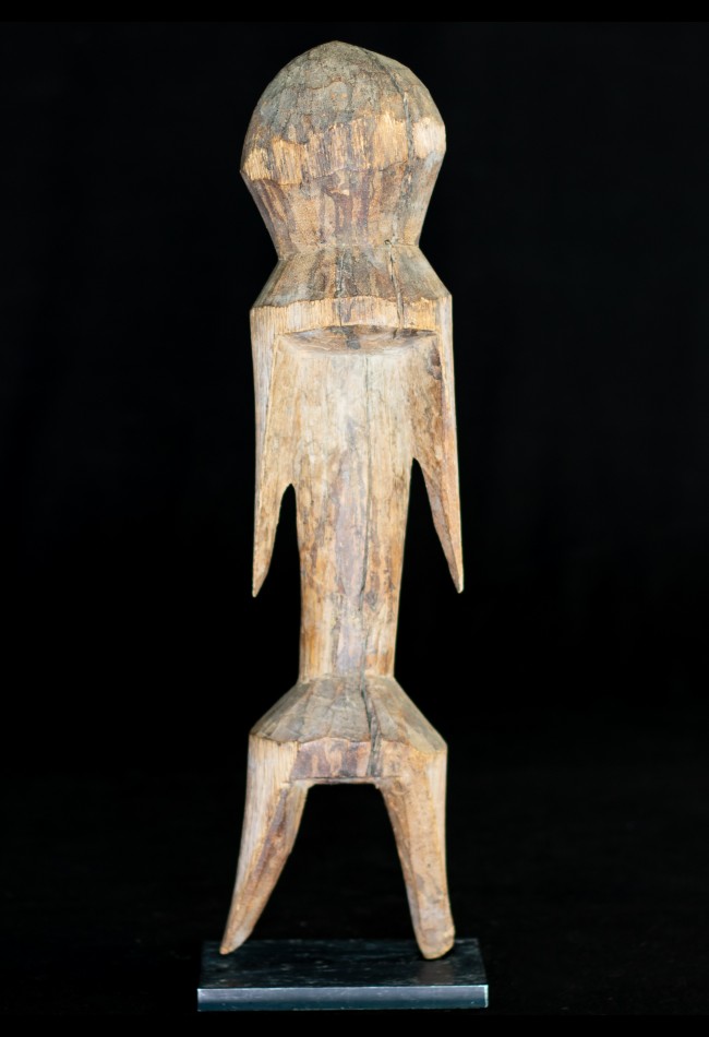 Statue Moba Tchitcheri Togo Statue Moba Tchitcheri Togo