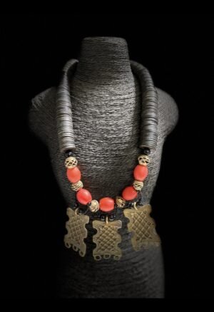 Collier africain ancien | Bijou d’art africain de collection