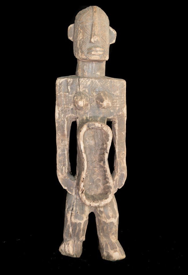 Coupe d'offrande Koro Nigéria, pièce rare d'art africain ancien en bois à patine naturelle. Une sculpture anthropomorphe destinée aux collectionneurs et amateurs d'objets, masques et sculptures traditionnels africains.