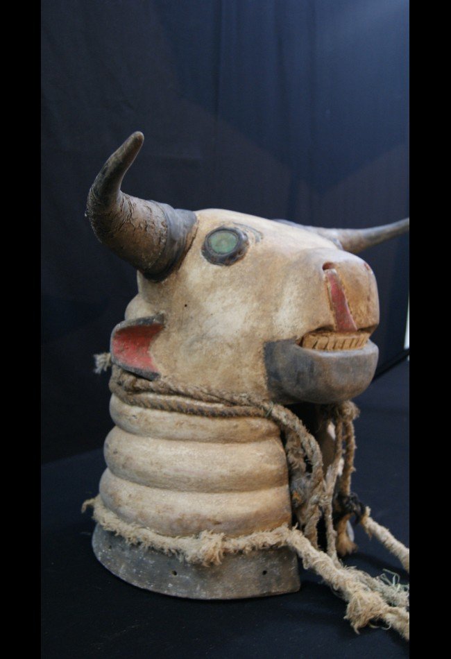 Masque taureau Bijagos de Guinée Bissau