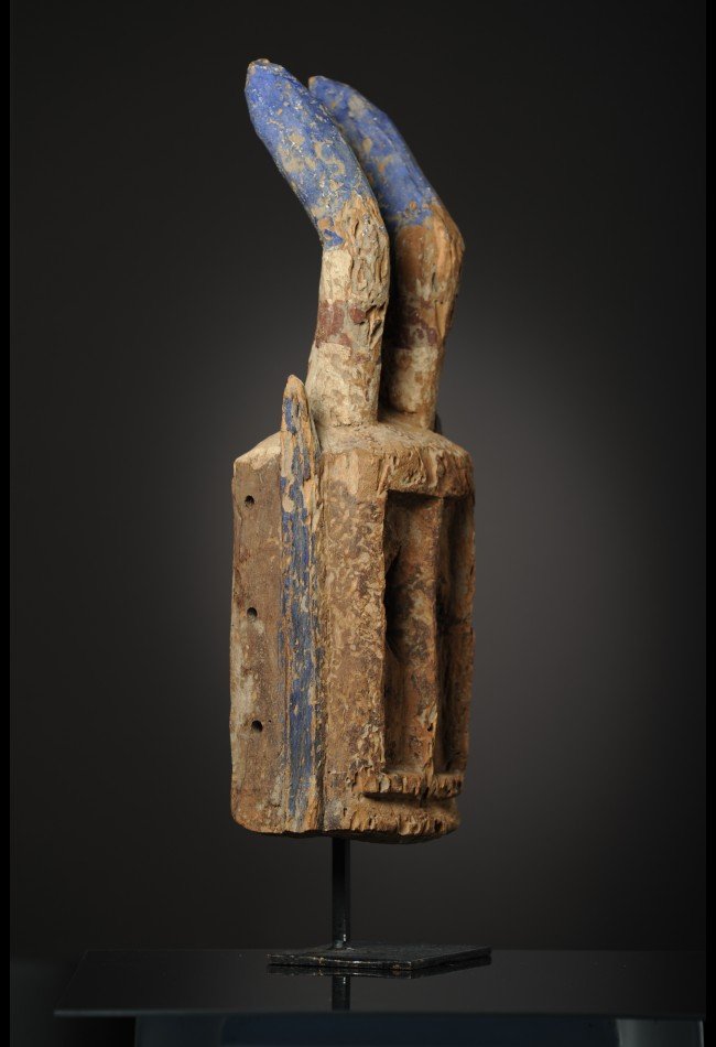 masque-zoomorphe-antilope-dogon-mali (2) Masques anciens africains : découvrez une sélection de masques Dogon, pièces anciennes et objets d’art africain destinés aux collectionneurs et amateurs de patrimoine culturel africain.