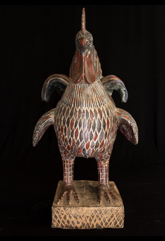 Découvrez notre sélection d’objets décoratifs africains : sculptures, pièces anciennes et créations traditionnelles du Bénin et d’autres régions d’Afrique. Des objets recherchés par les collectionneurs et amateurs d’art africain.