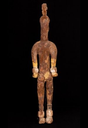 Découvrez notre sélection de statues et statuettes d’art africain : pièces Igbo, Fang, Baoulé, Dogon et autres œuvres traditionnelles destinées aux collectionneurs et amateurs d’art africain