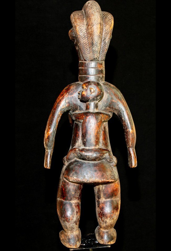 Découvrez notre sélection de statues et statuettes d’art africain, entre pièces Baoulé, sculptures anciennes, maternités, figures rituelles et objets de collection. Des œuvres choisies pour les passionnés d’art africain traditionnel, d’antiquités et de patrimoine culturel.