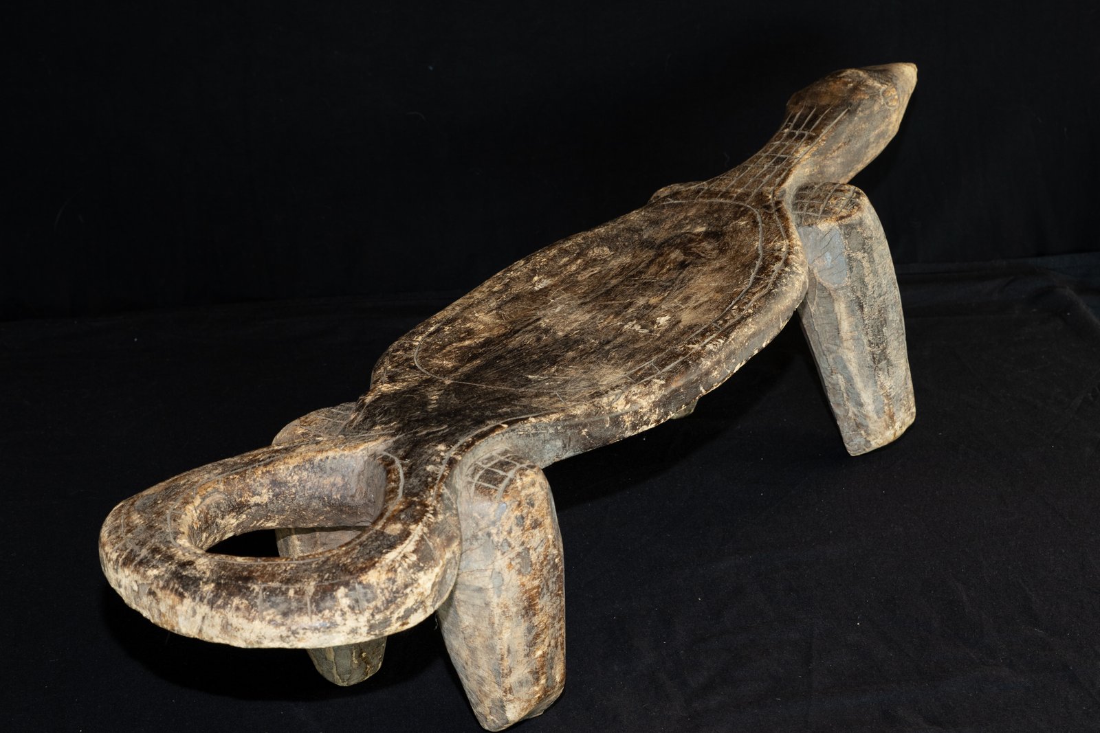 Tabouret figure zoomorphe Mugugundu Lega | Art africain